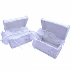 The Wedding Library Pillow Set Chest (White) Pillows & Pillow Sets