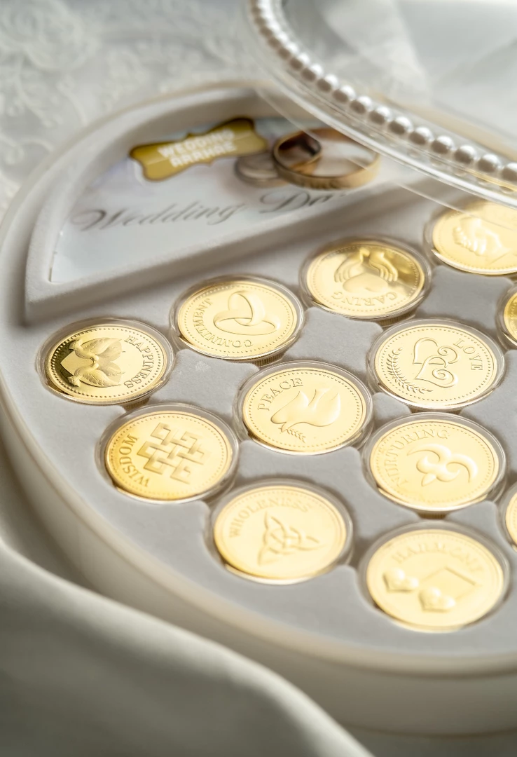 Arrhaes & Unity Coins Arrhae The Wedding Library Wedding Arrhae Coins (Gold) 2 Arrhaes & Unity Coins Arrhae The Wedding Library Wedding Arrhae Coins (Gold)