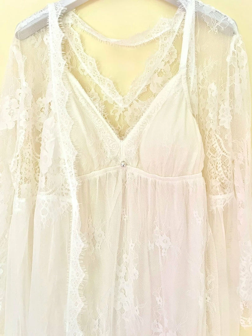 The Wedding Library Bridal Robes Bridal Robe Lace With Inner & Sexy Panty Ecru (2pcs In 1set) 1 The Wedding Library Bridal Robes Bridal Robe Lace With Inner & Sexy Panty Ecru (2pcs In 1set)