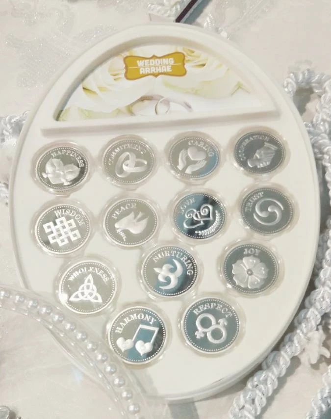 Arrhaes & Unity Coins Arrhae The Wedding Library Wedding Arrhae Coins (Silver) 1 Arrhaes & Unity Coins Arrhae The Wedding Library Wedding Arrhae Coins (Silver)